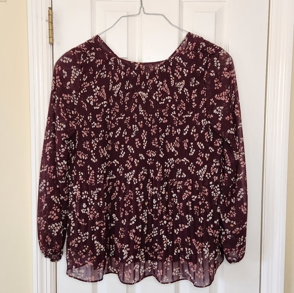 41 Hawthorn Burgandy Flowy Floral Sheer Top Medium Petite - Picture 2 of 12